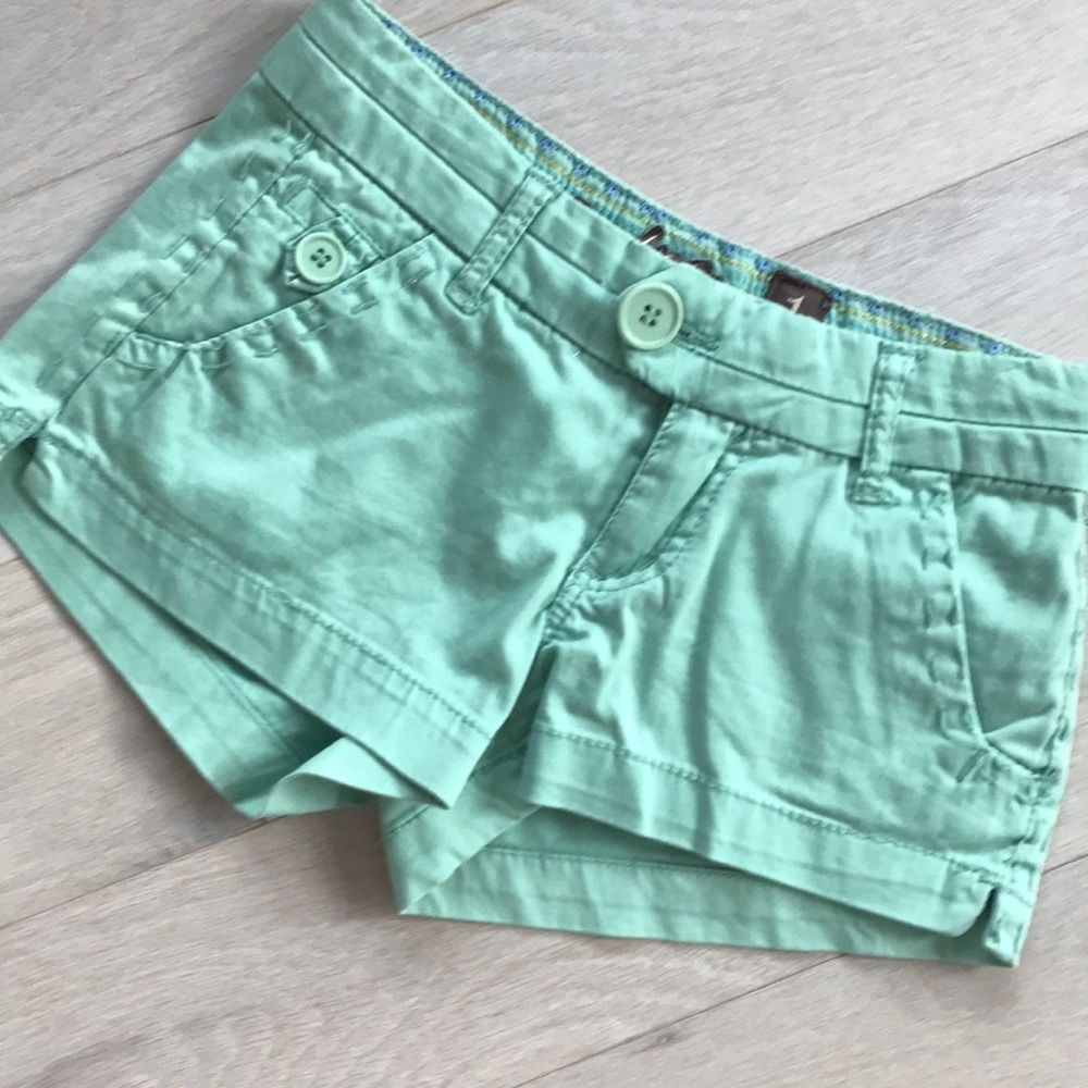 Light green cotton shorts